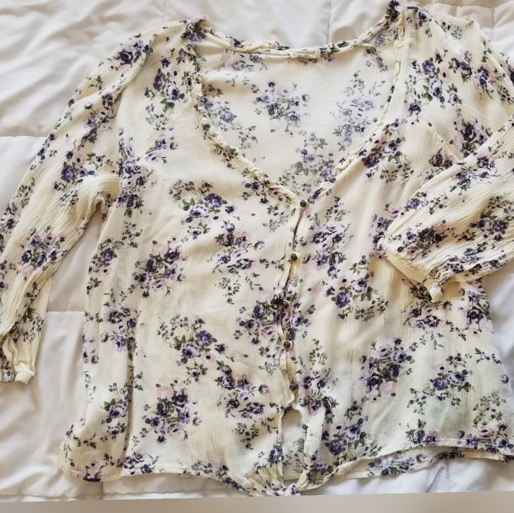 Mason & Belle stitchfix cream blouse w/ floral